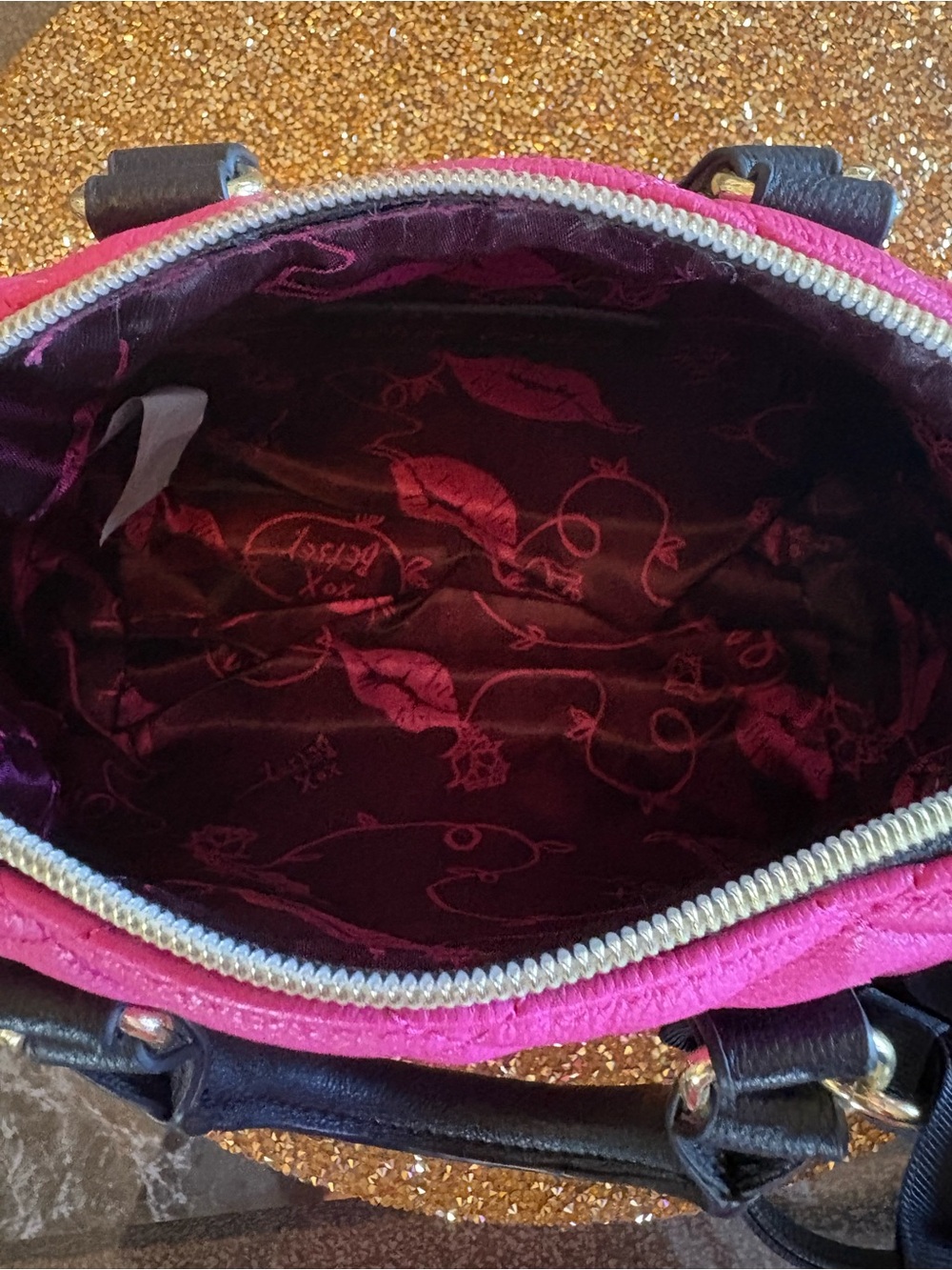Betsey Johnson NWOT Hot Pink Quilted Mini Satchel Crossbody with Black Bow. - Picture 5 of 9